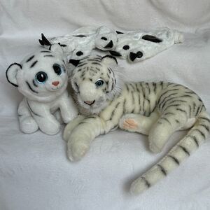 Plush Stuffed Toys Lot White Black Tigers Busch Gardens 19" TY Tundra 9" Paws